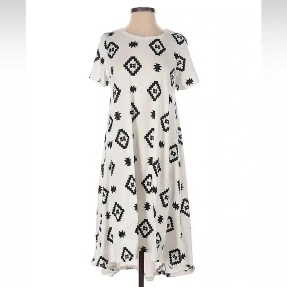 LuLaRoe High Low Carly Dress White Black Aztec Tribal Southwestern Size XXS